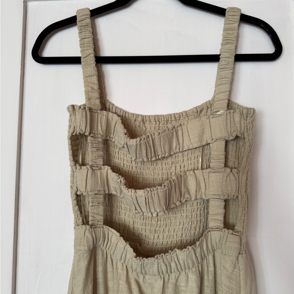 Light green backless smocked dress never worn